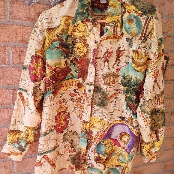 NEW 100% SILK PRINTED COVERED BUTTON DOWN SHIRT SIZE MEDIUM - Picture 5 of 5